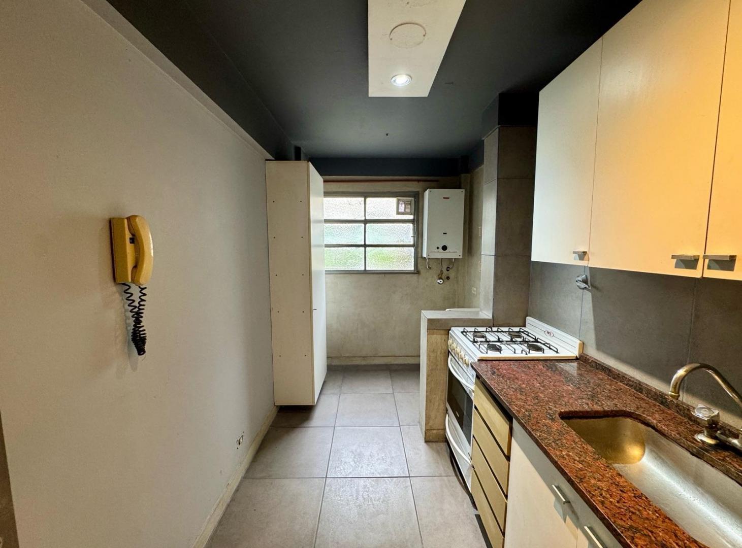 Foto de Alquiler de departamento 2 ambientes con balcón al frente en Caballito, imagen 4