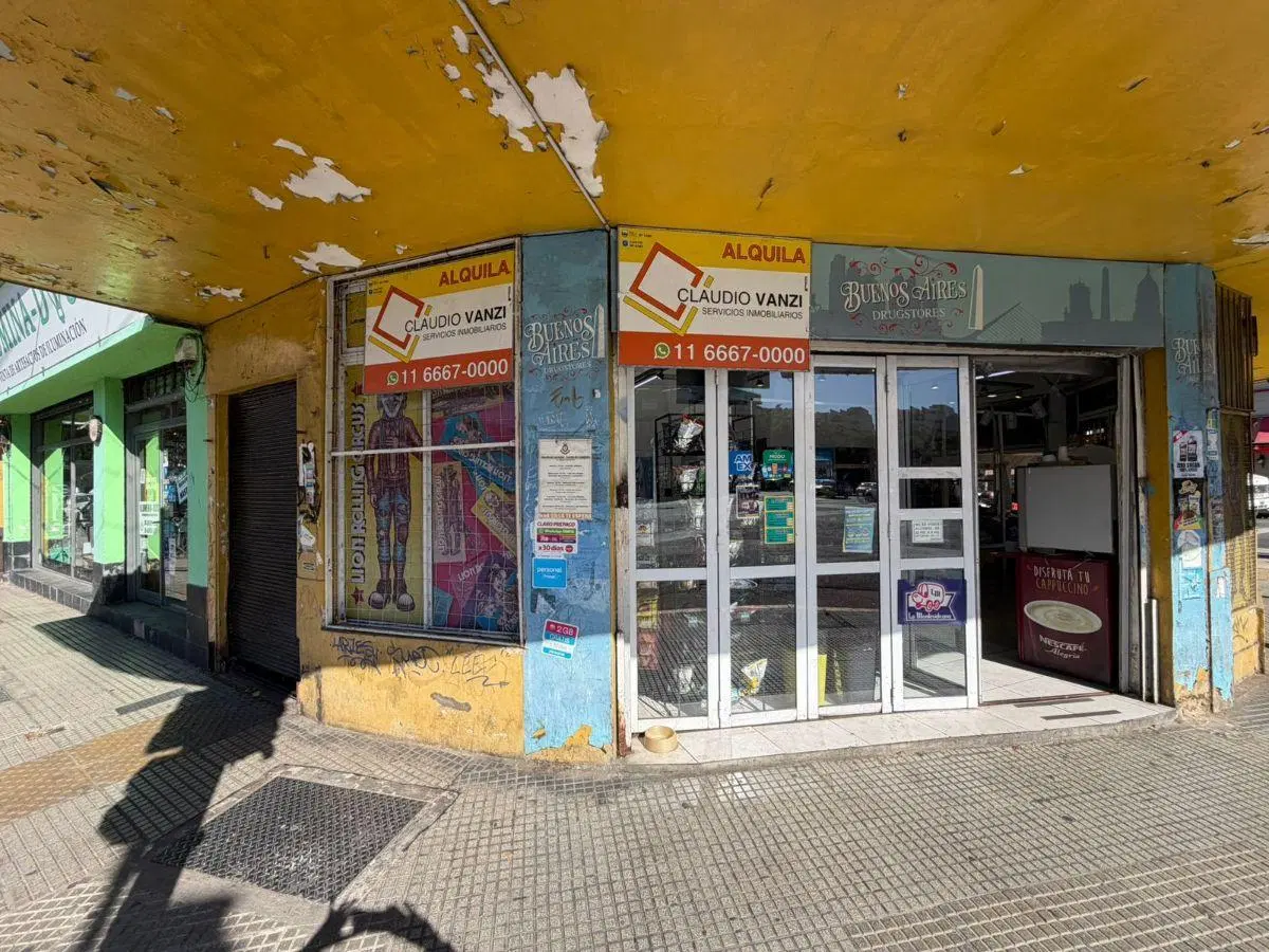 ALQUILER – LOCAL COMERCIAL EN ESQUINA ÚNICA 3