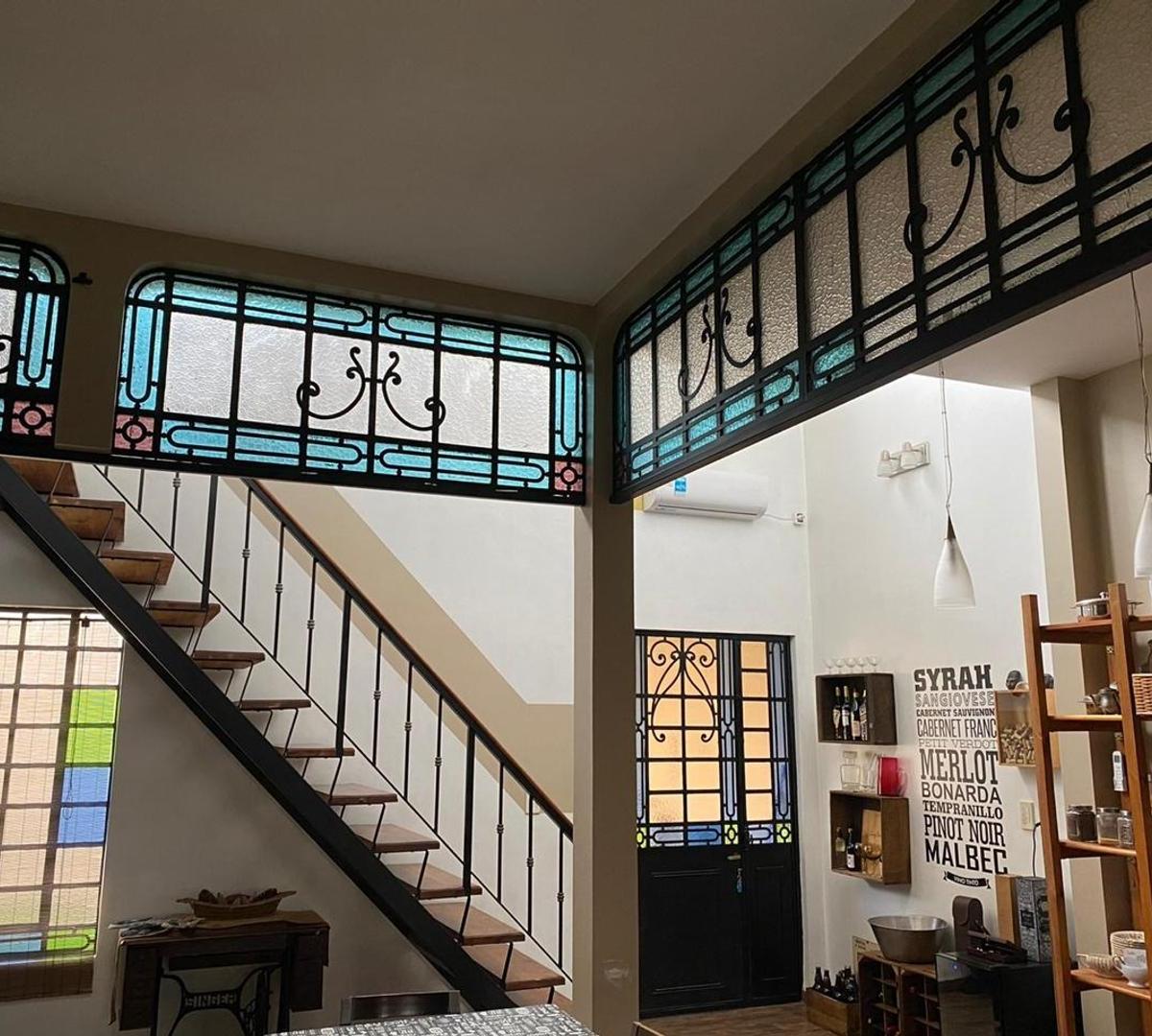 Foto de BANFIELD !! Excelente e impecable Chalet 2 plantas 3 dorm, imagen 5