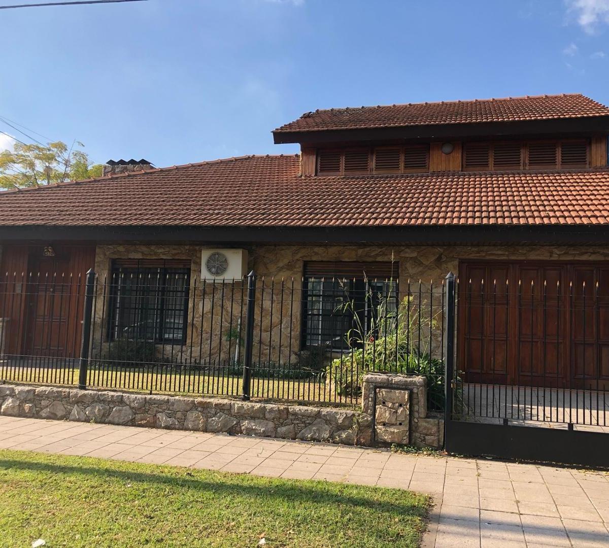 Rafael Calzada - Excelente chalet en inmejorable ubicación !