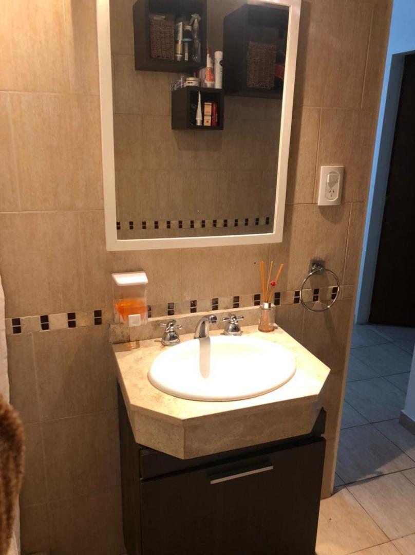 DEPARTAMENTO DE 2 AMBIENTES EN PLANTA BAJA !!! EN MUY BUENA