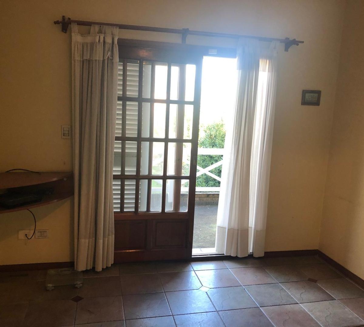 Foto de ADROGUE EXCELENTE CHALET DE GRAN CATEGORÍA SOBRE 2 LOTES, imagen 5