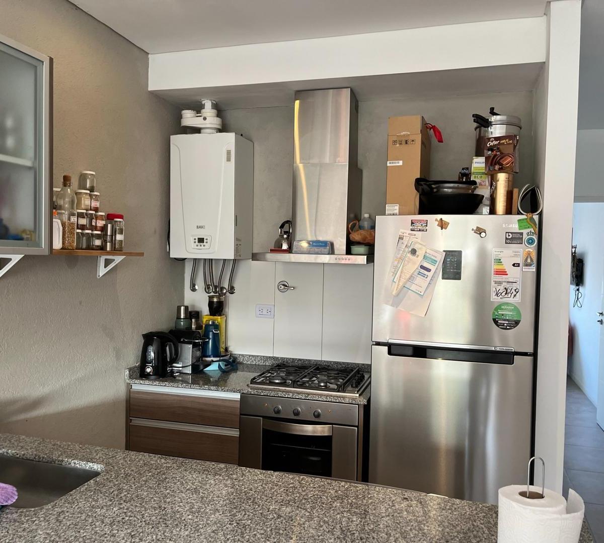 Foto de ADROGUE departamento en venta 2 ambientes c/cochera, imagen 4
