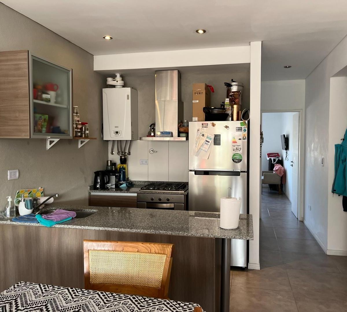 Foto de ADROGUE departamento en venta 2 ambientes c/cochera, imagen 3