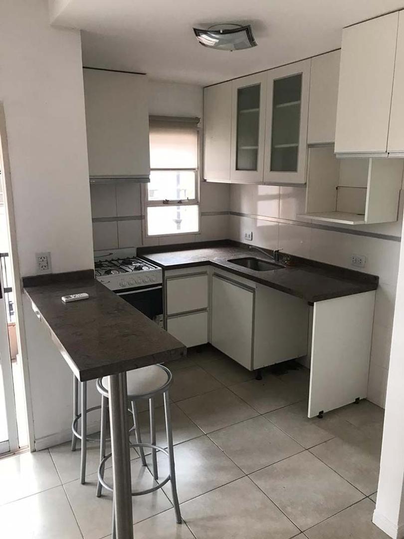 Foto de Departamento 2 ambientes con cochera !!! Inmejorable Ubicaci, imagen 2