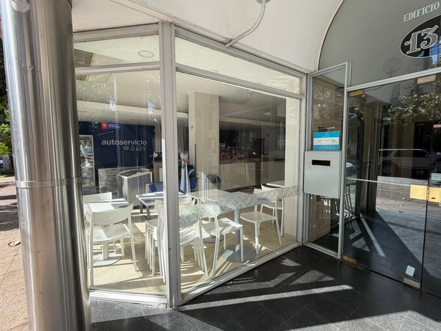 Adrogue ALQUILER local comercial centro 115 m2