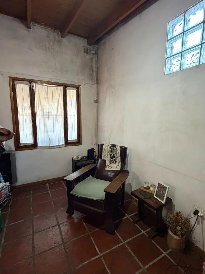 Adrogue VENTA  casa 4 dormitorios jardin av espora 5