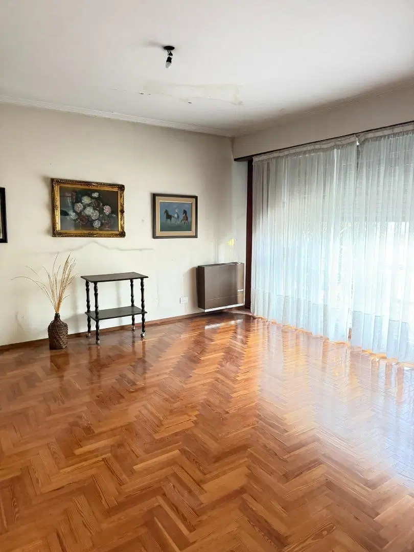Adrogue casa en VENTA 3 dorm cochera jardin plaza Brown 2