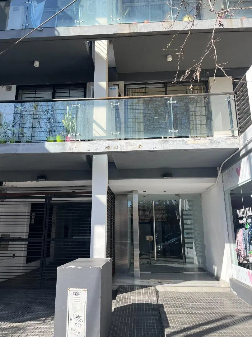 Adrogue VENTA depto 2 amb tipo dúplex muy buena ubicación 3