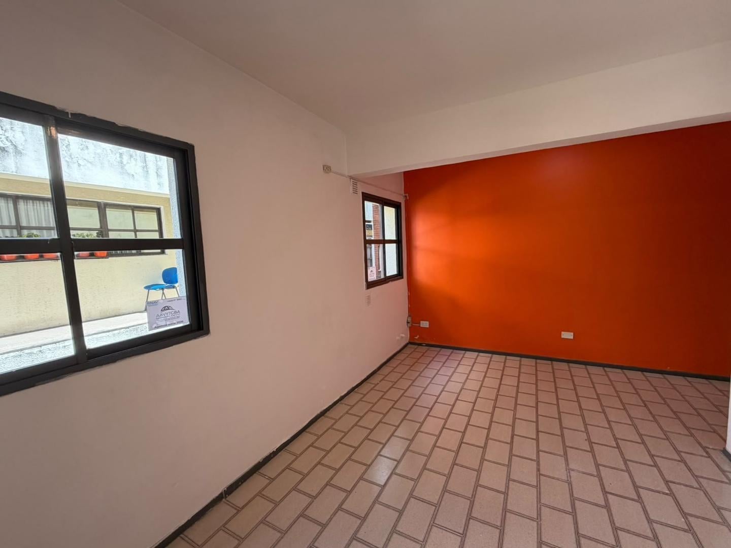 Foto de ALQUILER adrogue oficina kichinette baño Apto profesional, imagen 2