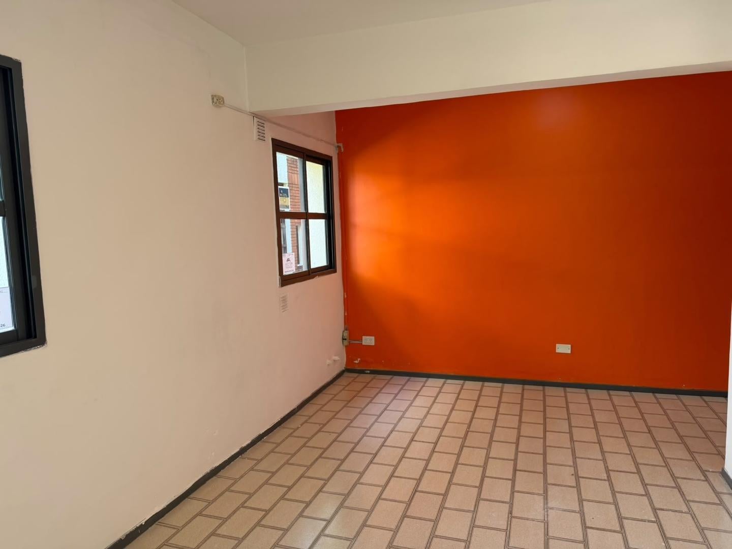 Foto de ALQUILER adrogue oficina kichinette baño Apto profesional, imagen 5