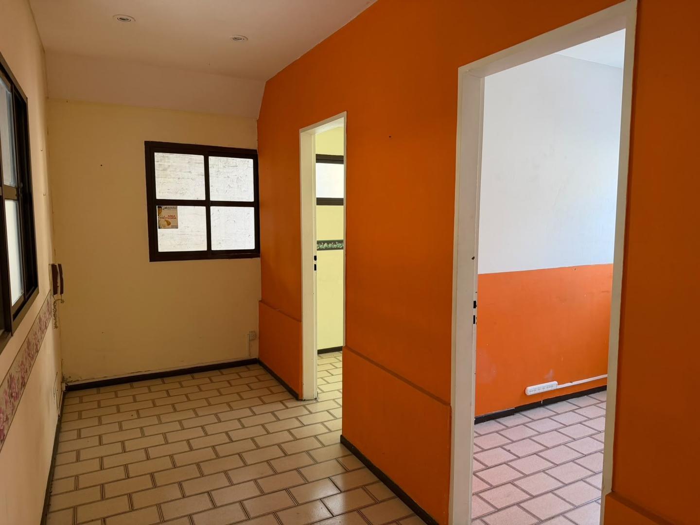 Foto de Adrogue oficina en alquiler en edificio apto profesional, imagen 4