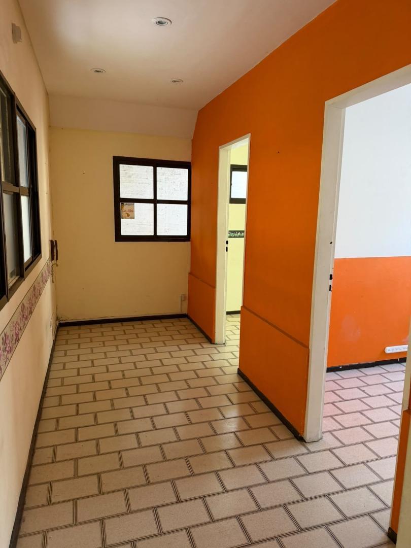 Foto de Adrogue oficina en alquiler en edificio apto profesional, imagen 2