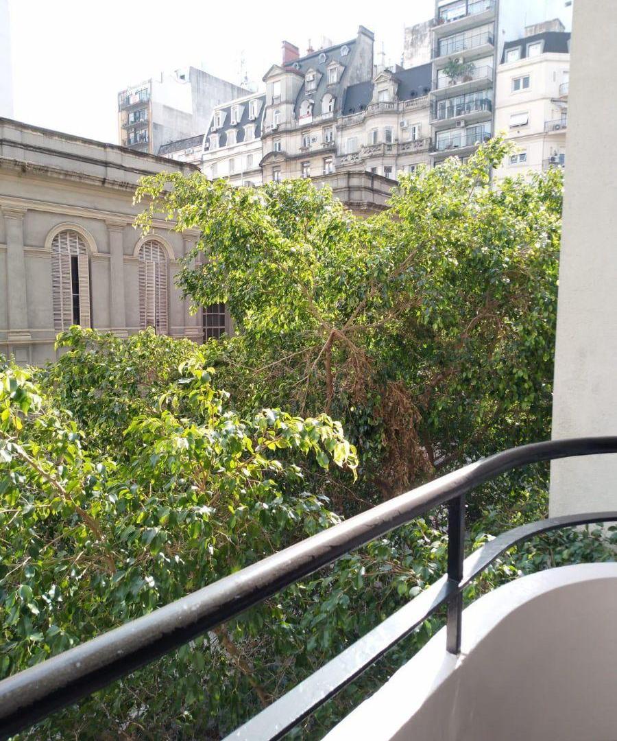 Foto de Semipiso 2 ambientes con dependencia de servicio luz y sol., imagen 1