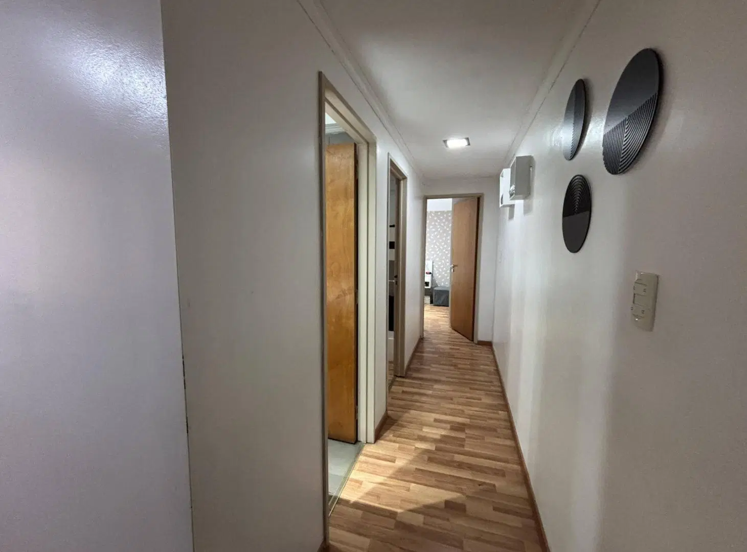 Excelente casa de pasillo en Moreno al 1100 3