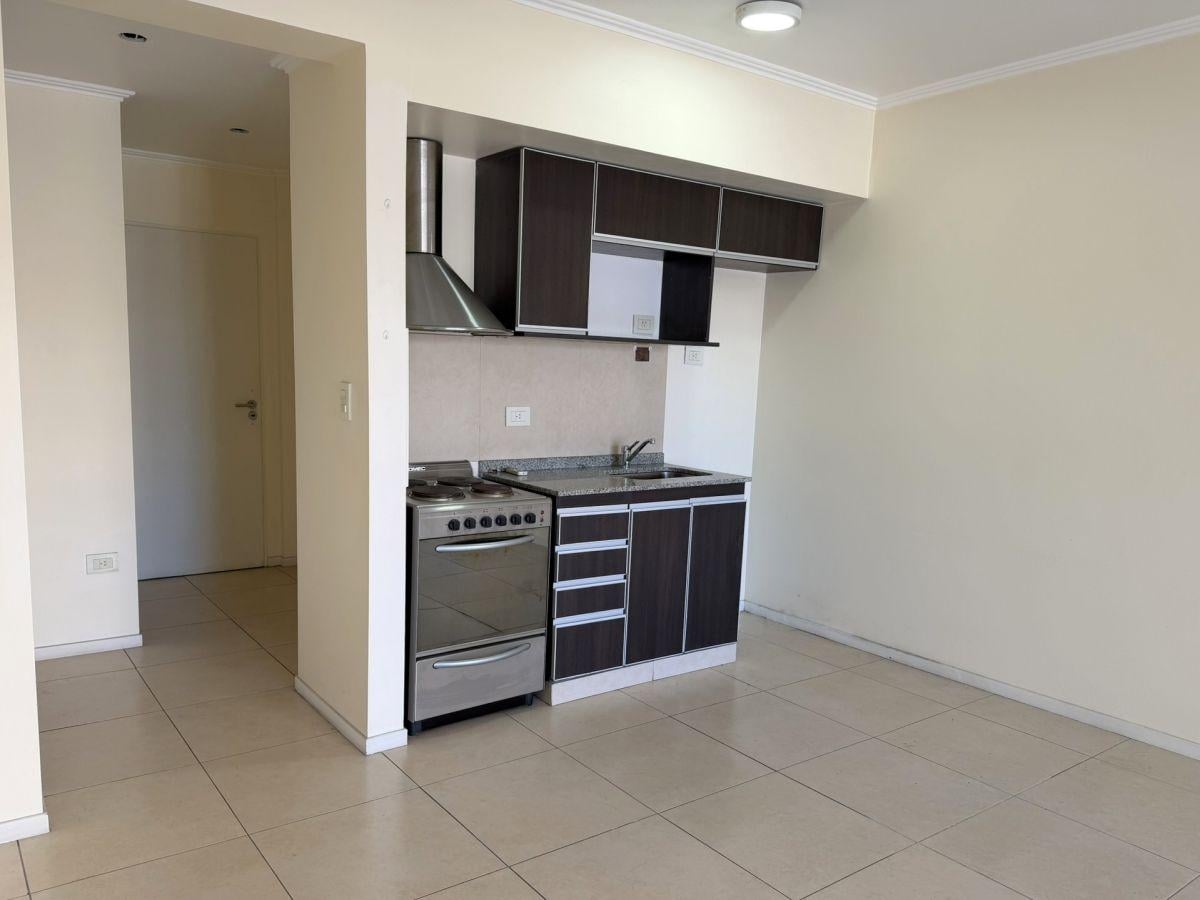 Foto de Moderno Monoambiente al frente con balcón – Villa del Parque, imagen 1