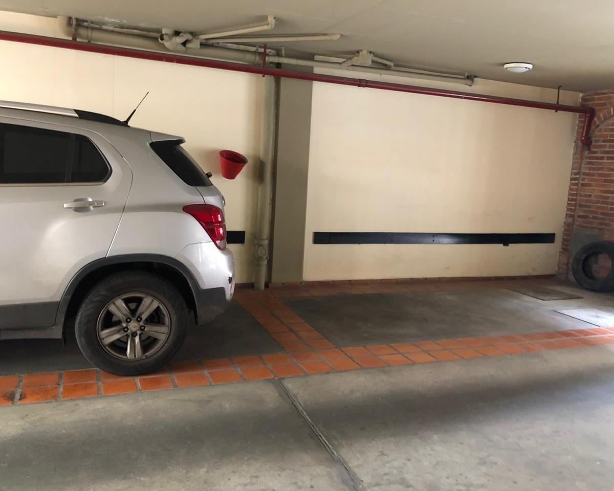 Cochera Fija en Venta en San Isidro, G.B.A. Zona Norte, Argentina