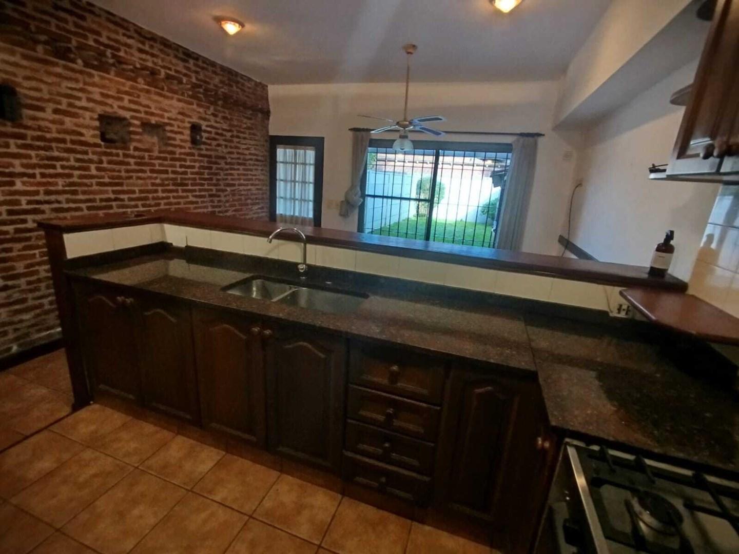 Foto de Casa Triplex en Alquiler en Martínez, San Isidro, G.B.A. Zona Norte, imagen 2
