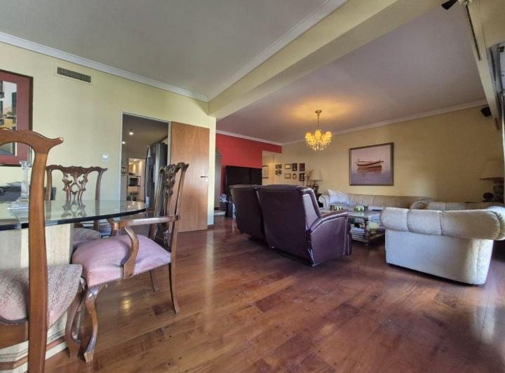 Venta departamento de  categoría 6 amb en Belgrano 5