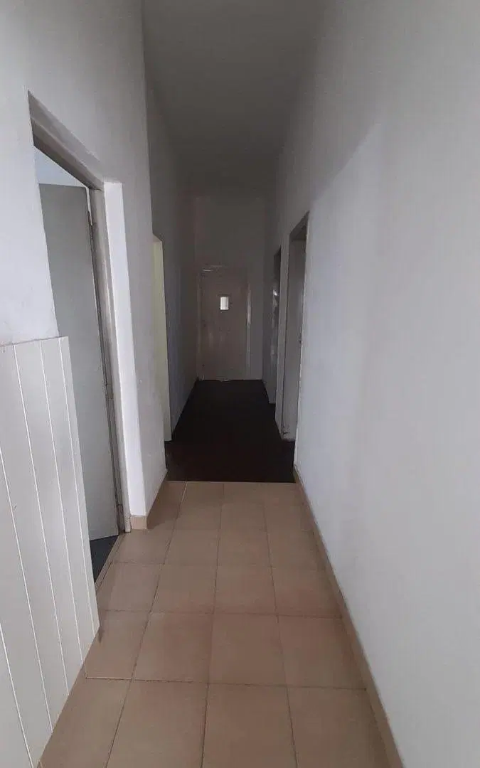 VENTA DE CASA 3 AMBIENTES EN MORÓN 4