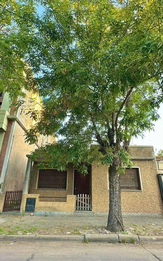 VENTA LOTE EN  VILLA SARMIENTO 4