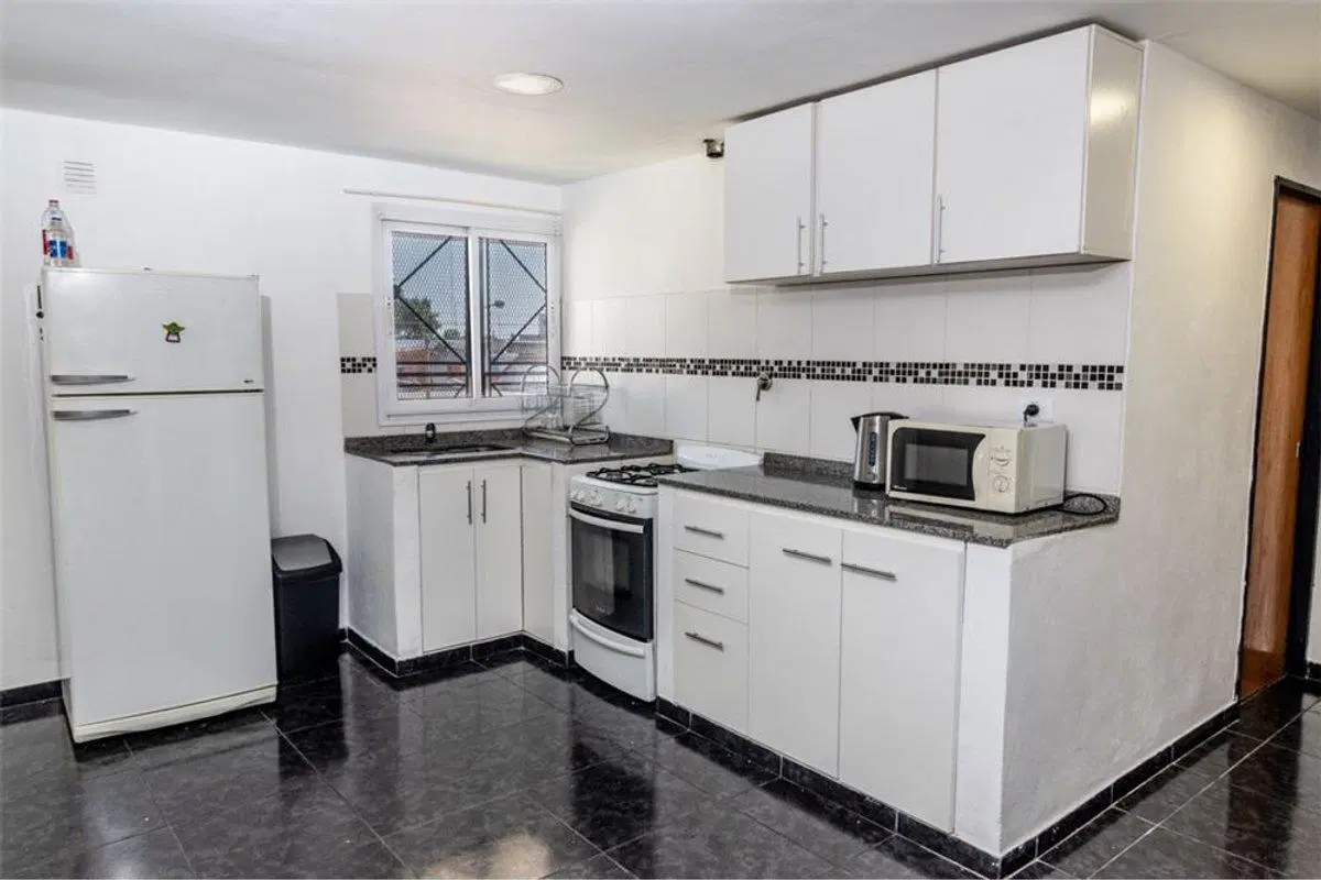 VENTA PH 3 AMBIENTES EN ISIDRO CASANOVA 4