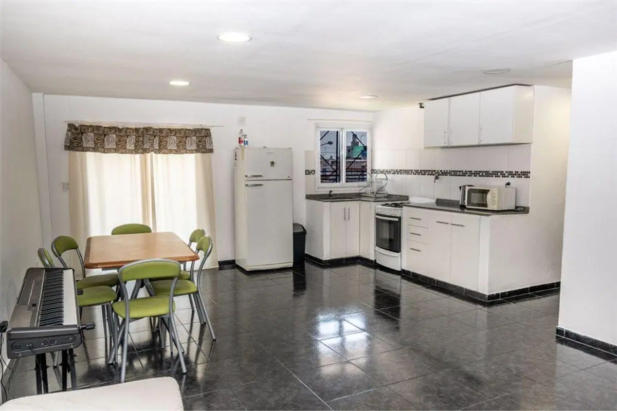 VENTA PH 3 AMBIENTES EN ISIDRO CASANOVA 2
