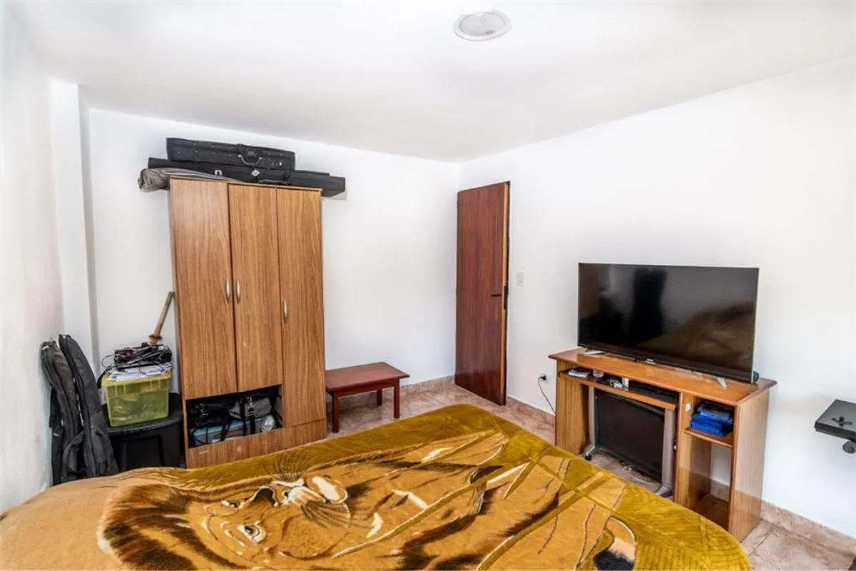 VENTA PH 3 AMBIENTES EN ISIDRO CASANOVA 3
