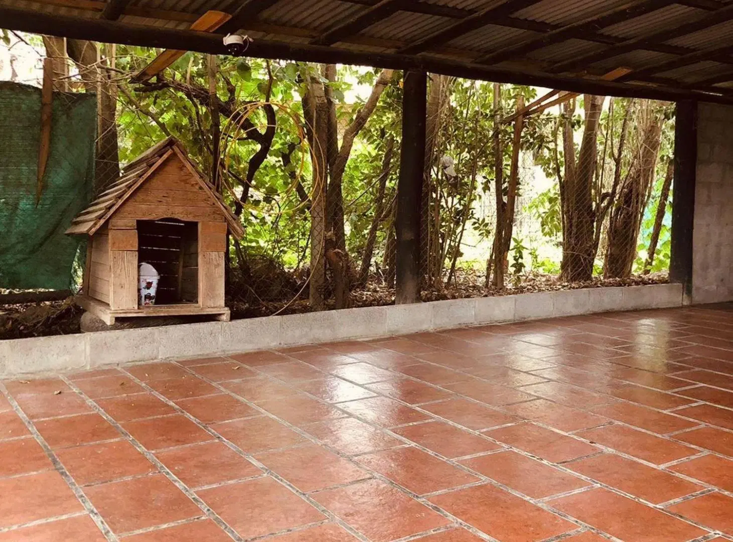 Venta casa 4 ambientes con pileta Trujui 3