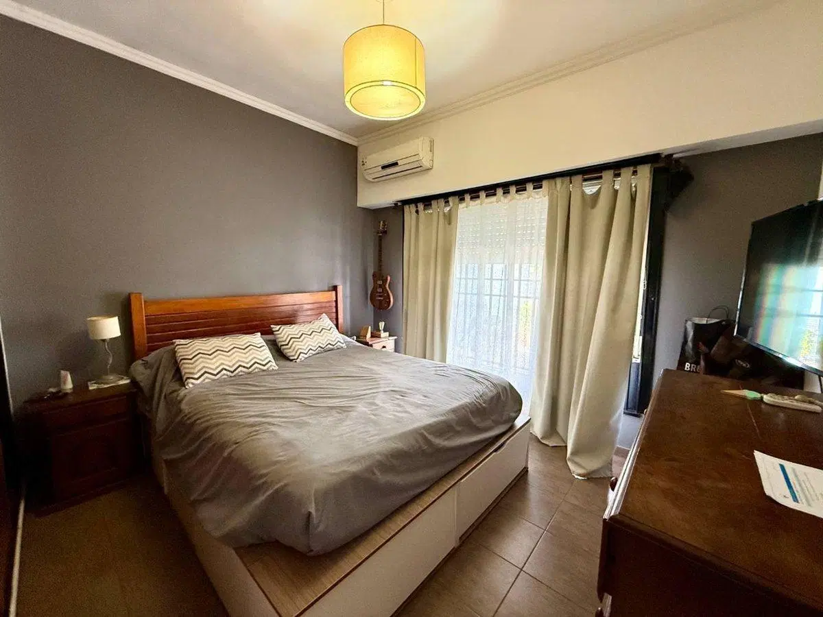 Venta casa cuatro ambientes en Villa Luzuriaga 4