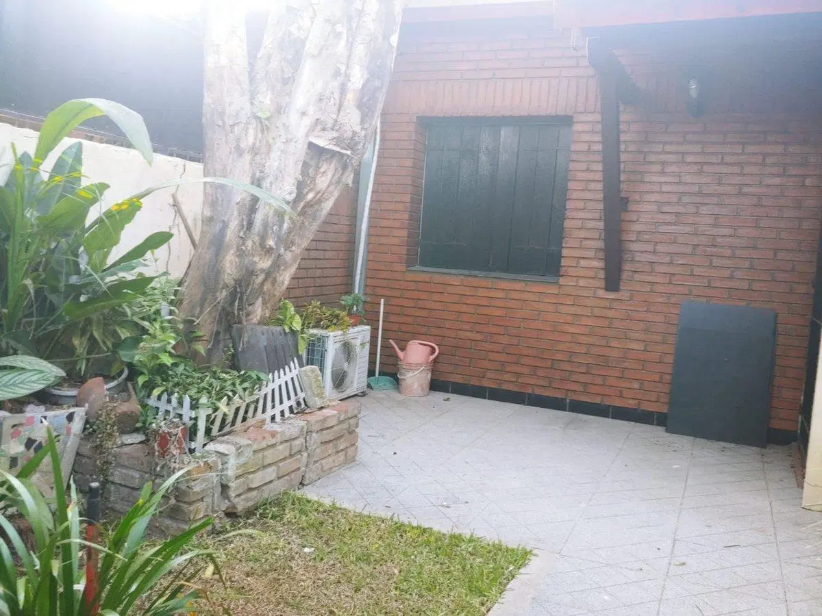 VENTA DE PROPIEDAD CON 2 CASAS SOBRE LOTE 5