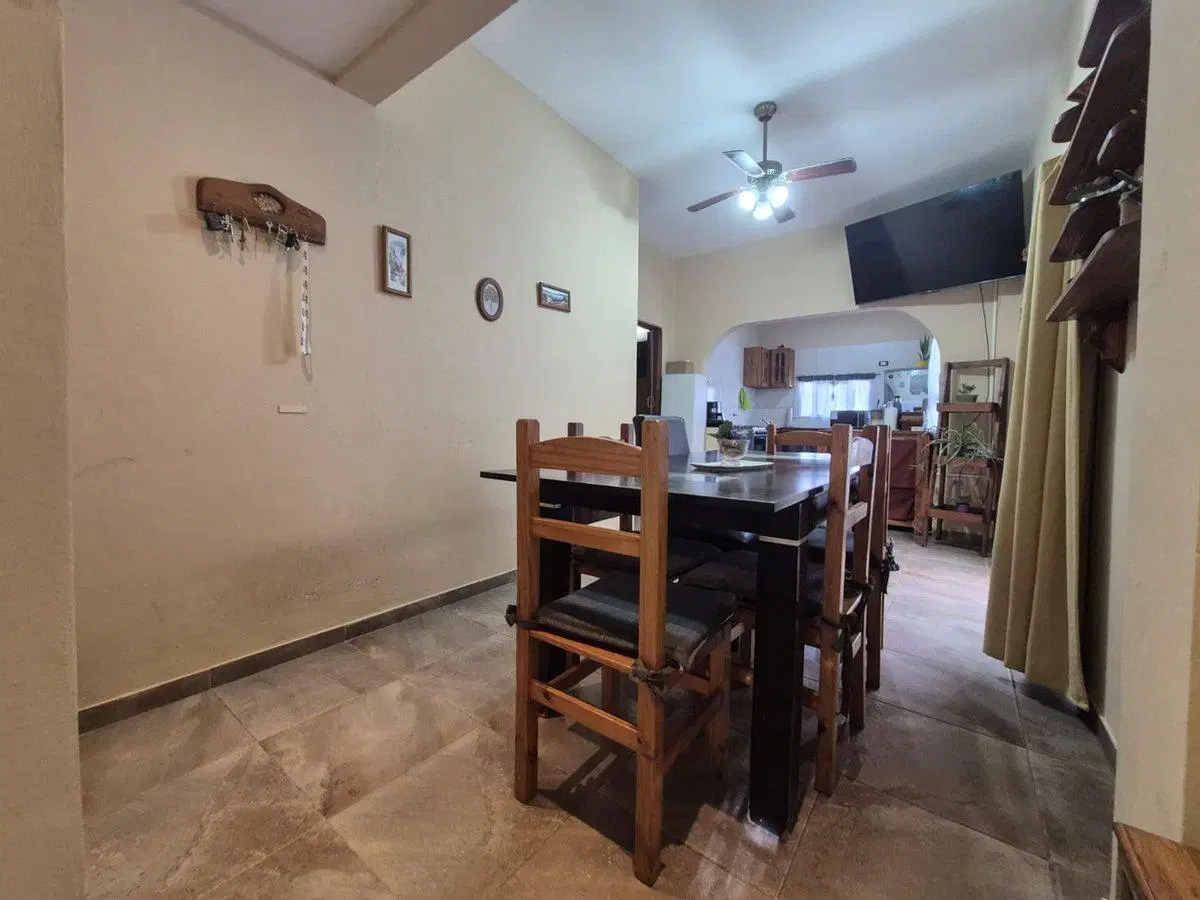 Venta casa 6 ambientes en El Palomar 4