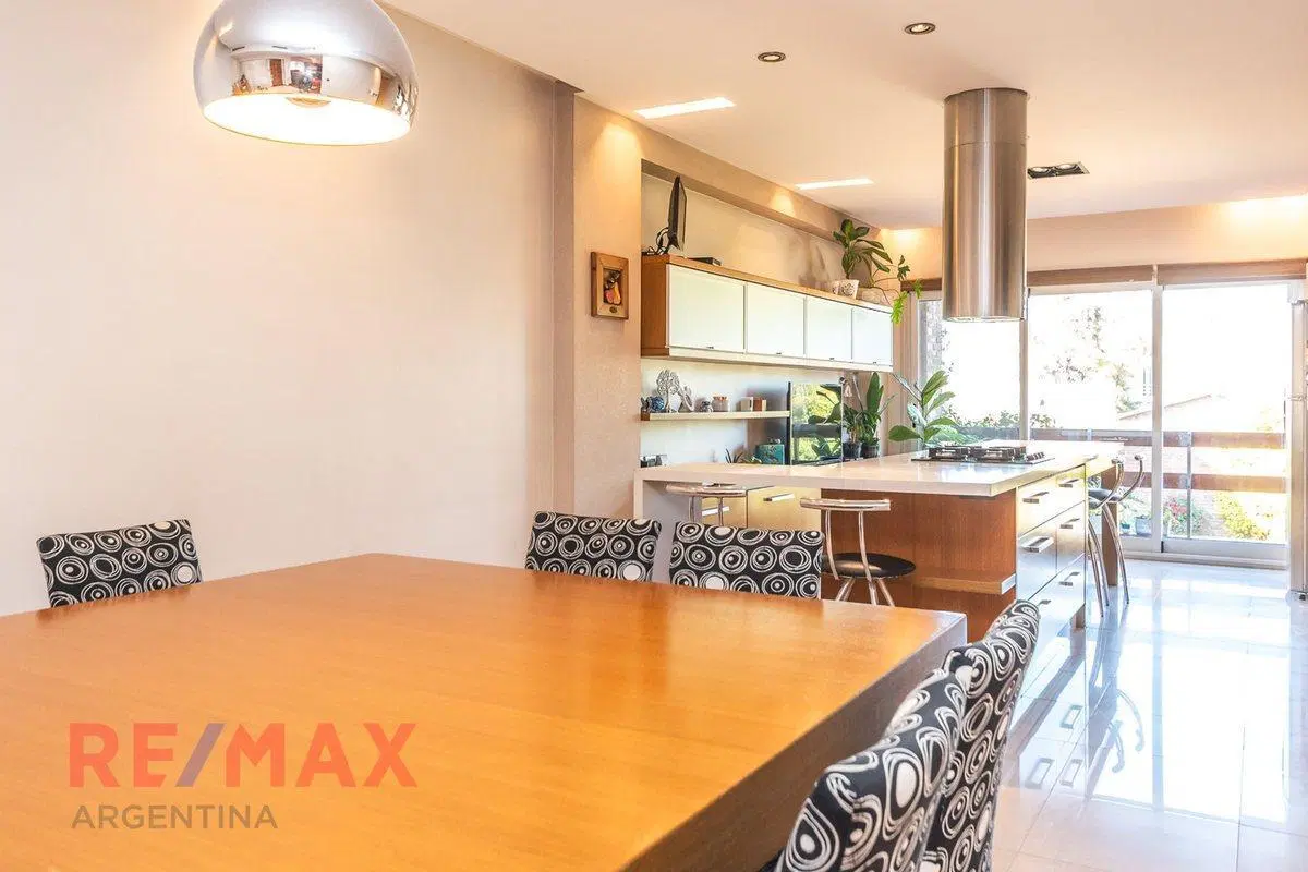 VENTA CASA 7 AMBIENTES EN RAMOS MEJIA 2