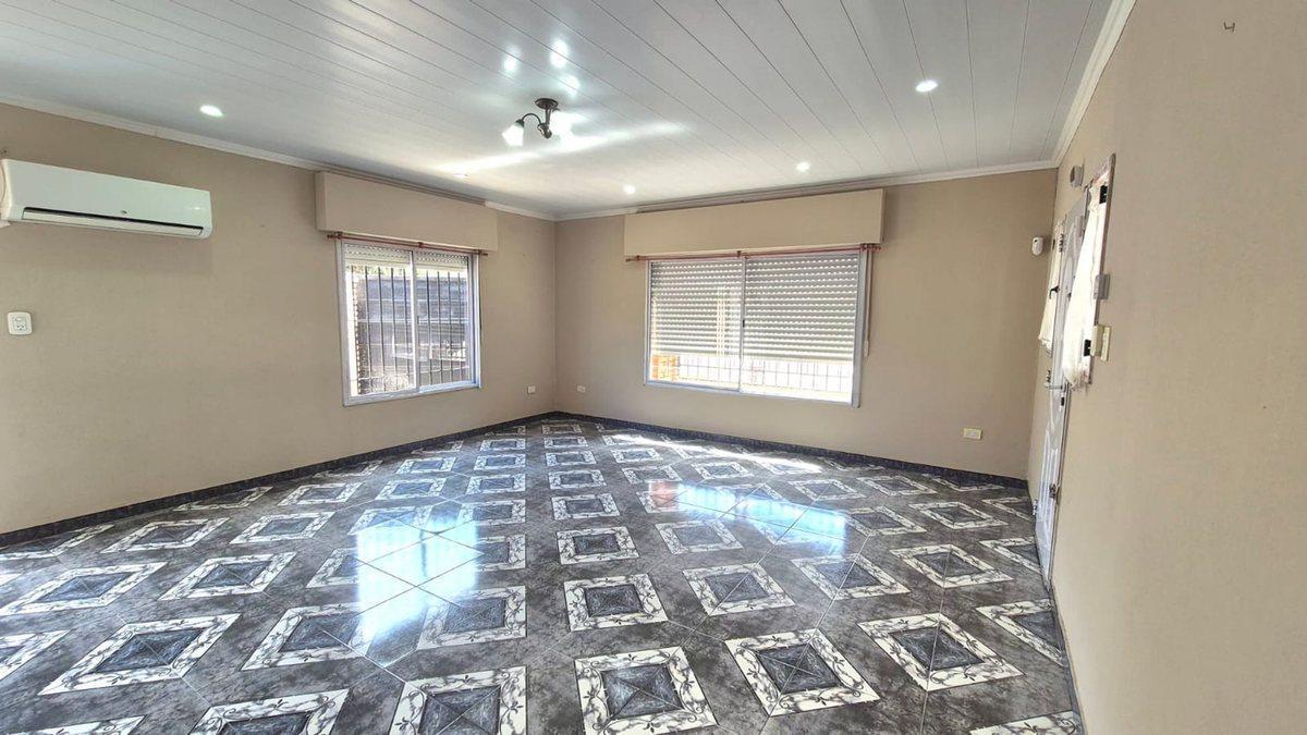 VENTA CASA 4 AMBIENTES EN VIRREY DEL PINO