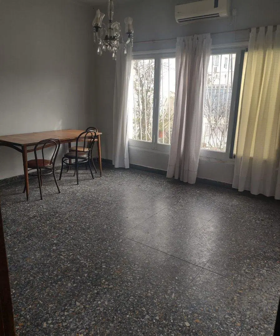Venta de Casa en Ramos Mejía 6 ambientes 3