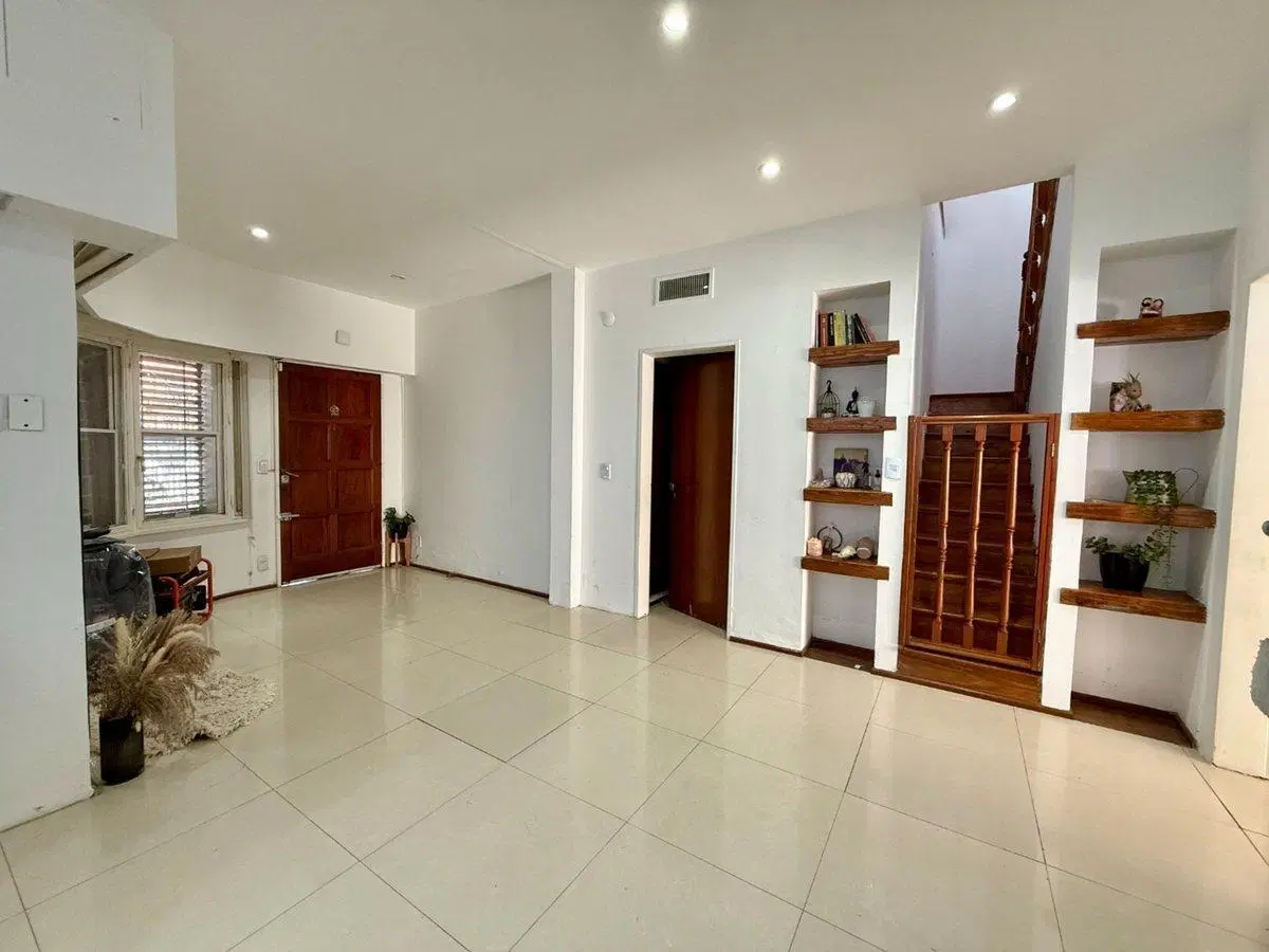 VENTA CASA 6 AMBIENTES EN RAMOS MEJÍA 3