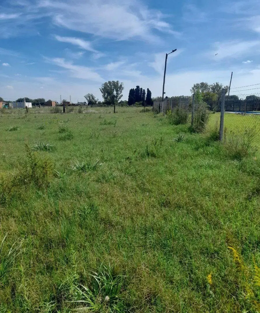 Venta Lote en Barrio Cerrado  Los Manzanares 4