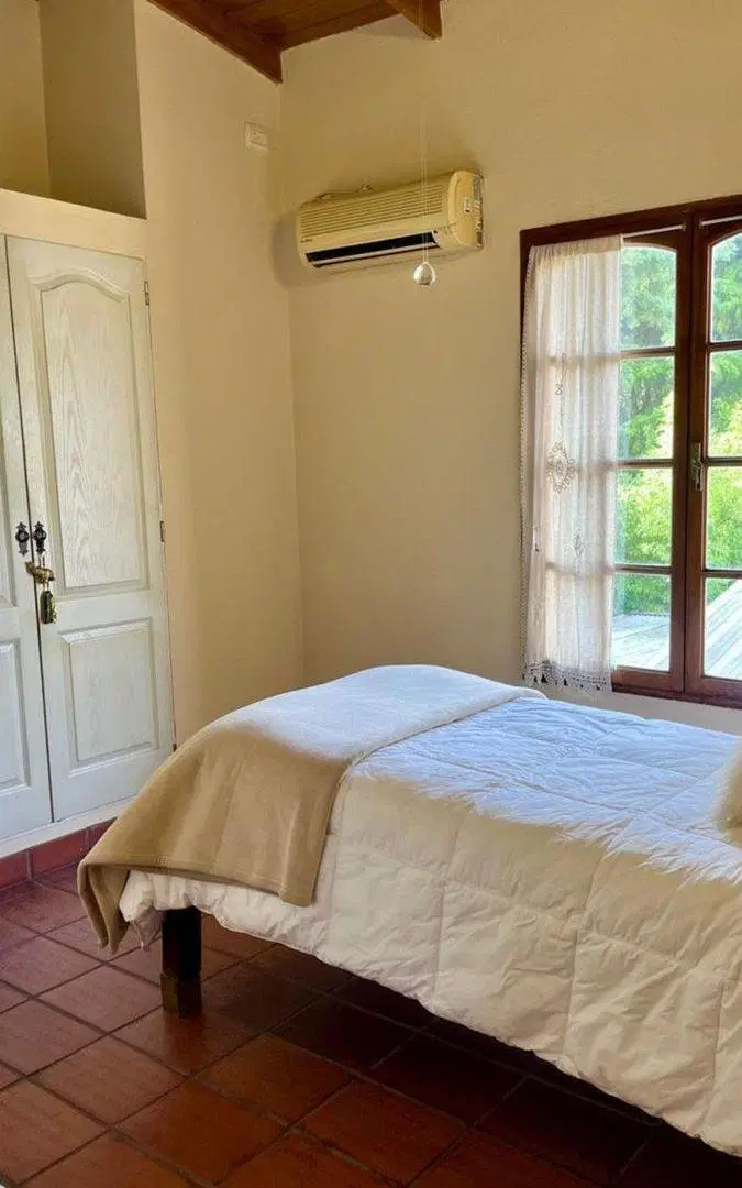 Venta casa Villa Luzuriaga 6 ambientes 4