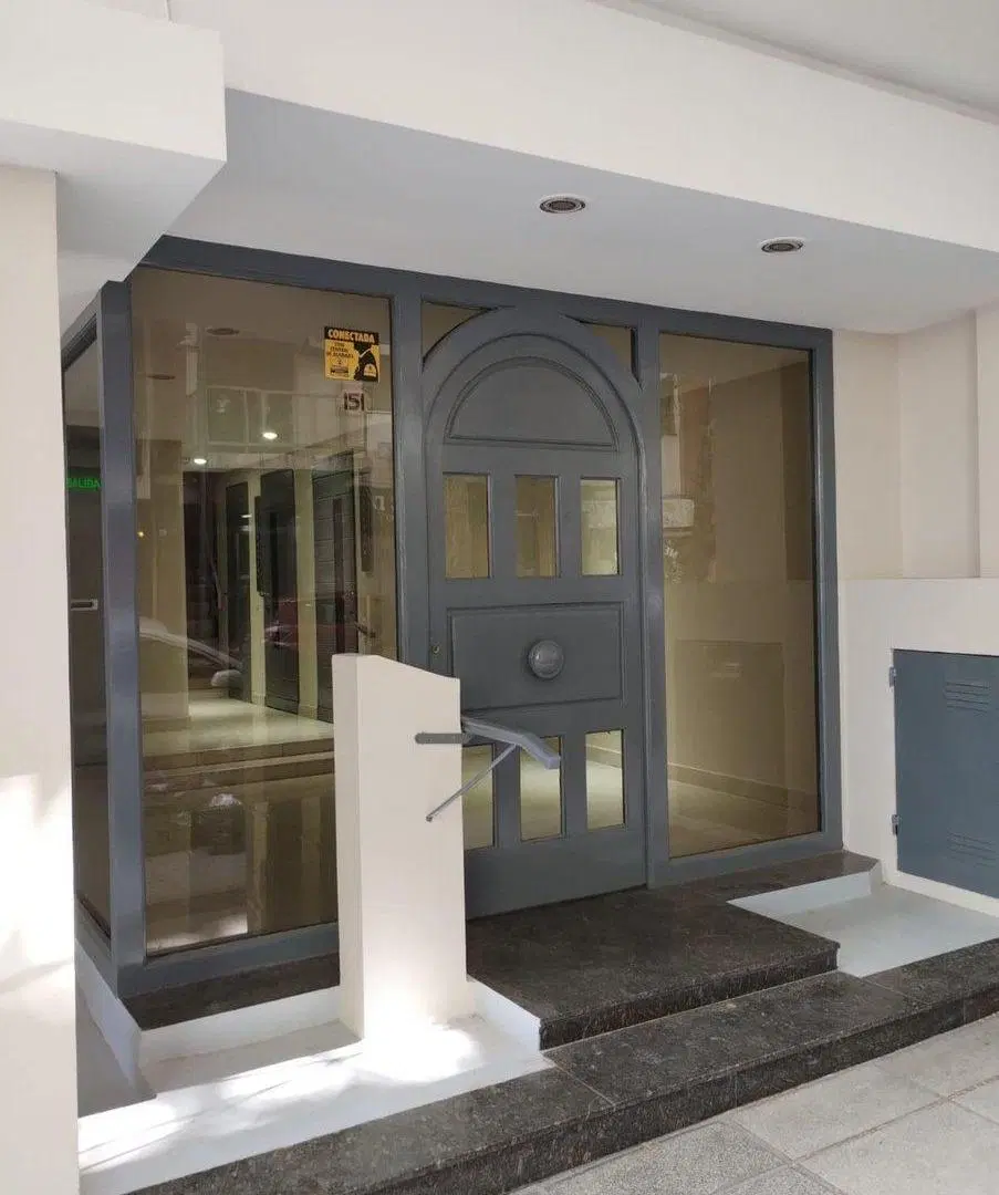 VENTA DEPARTAMENTO FLORES 4 AMB DEPENDENCIA 3