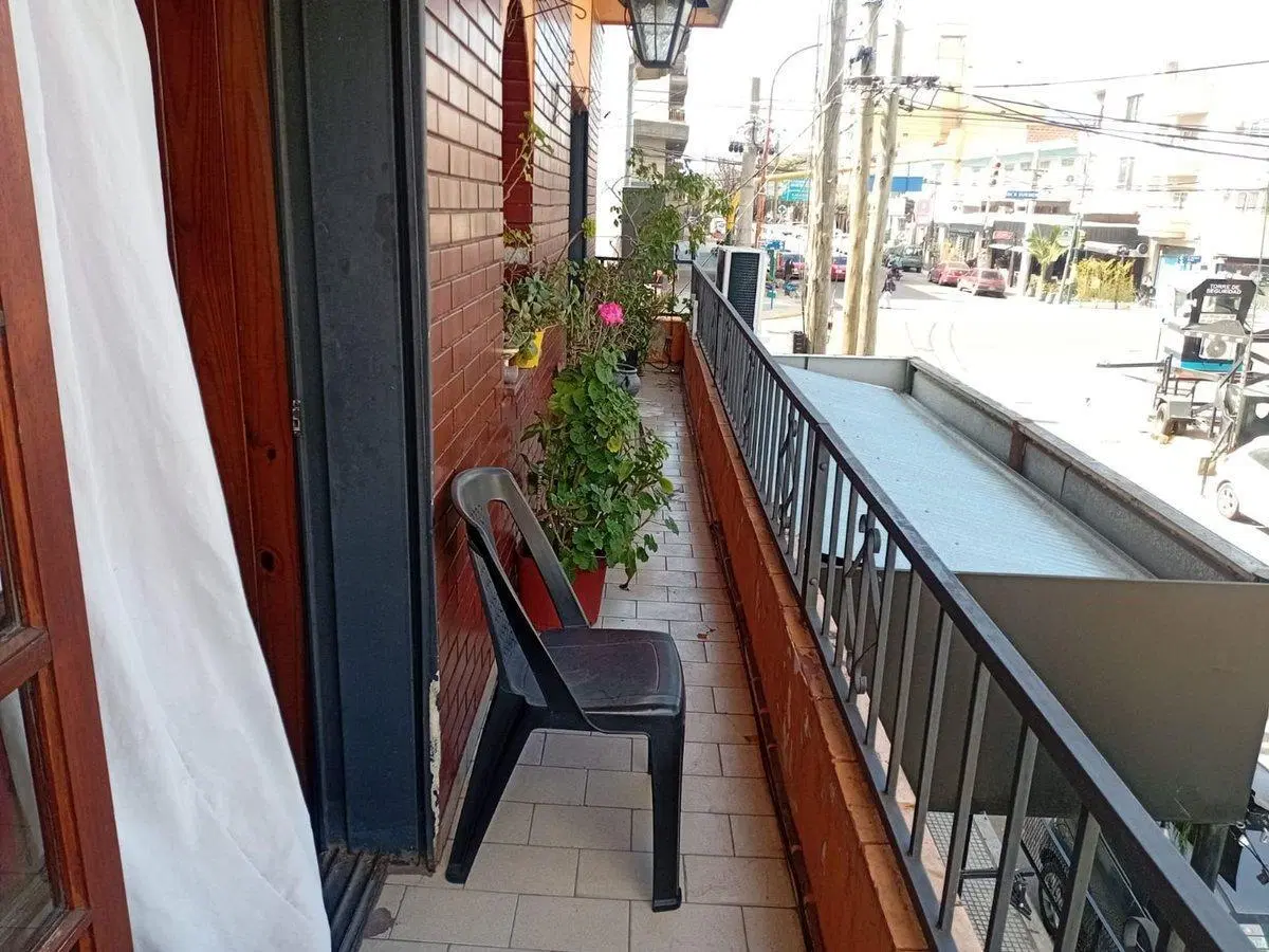 Venta de Departamento cuatro ambientes Tapiales 5
