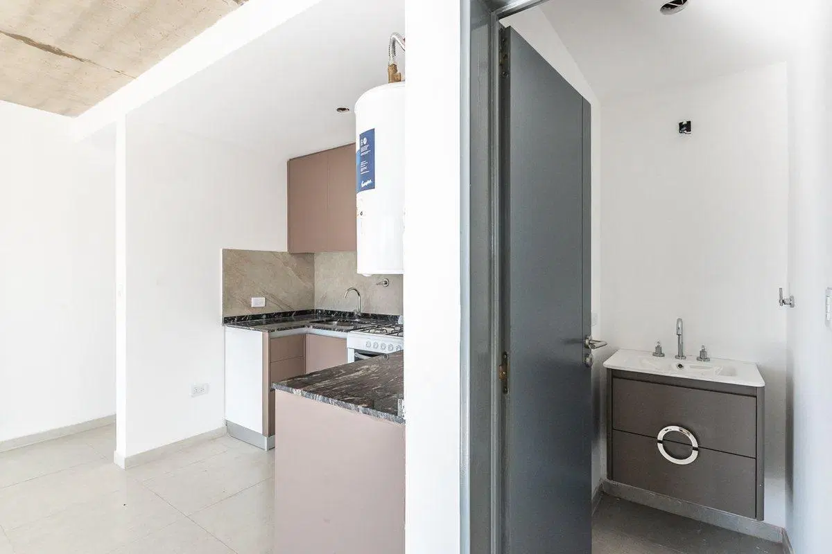 VENTA DEPARTAMENTO 2 AMBIENTES HURLINGHAM 4