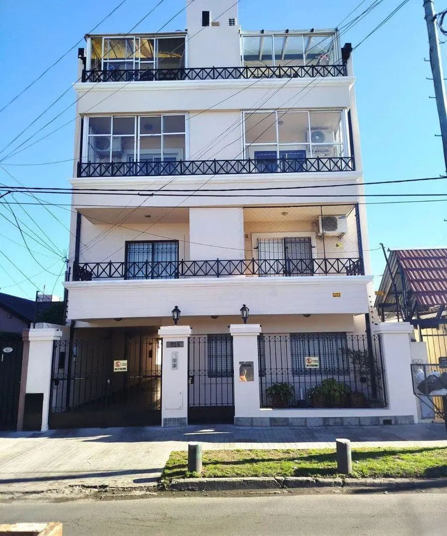 VENTA DEPARTAMENTO 4 AMBUENTES RAMOS MEJIA 3