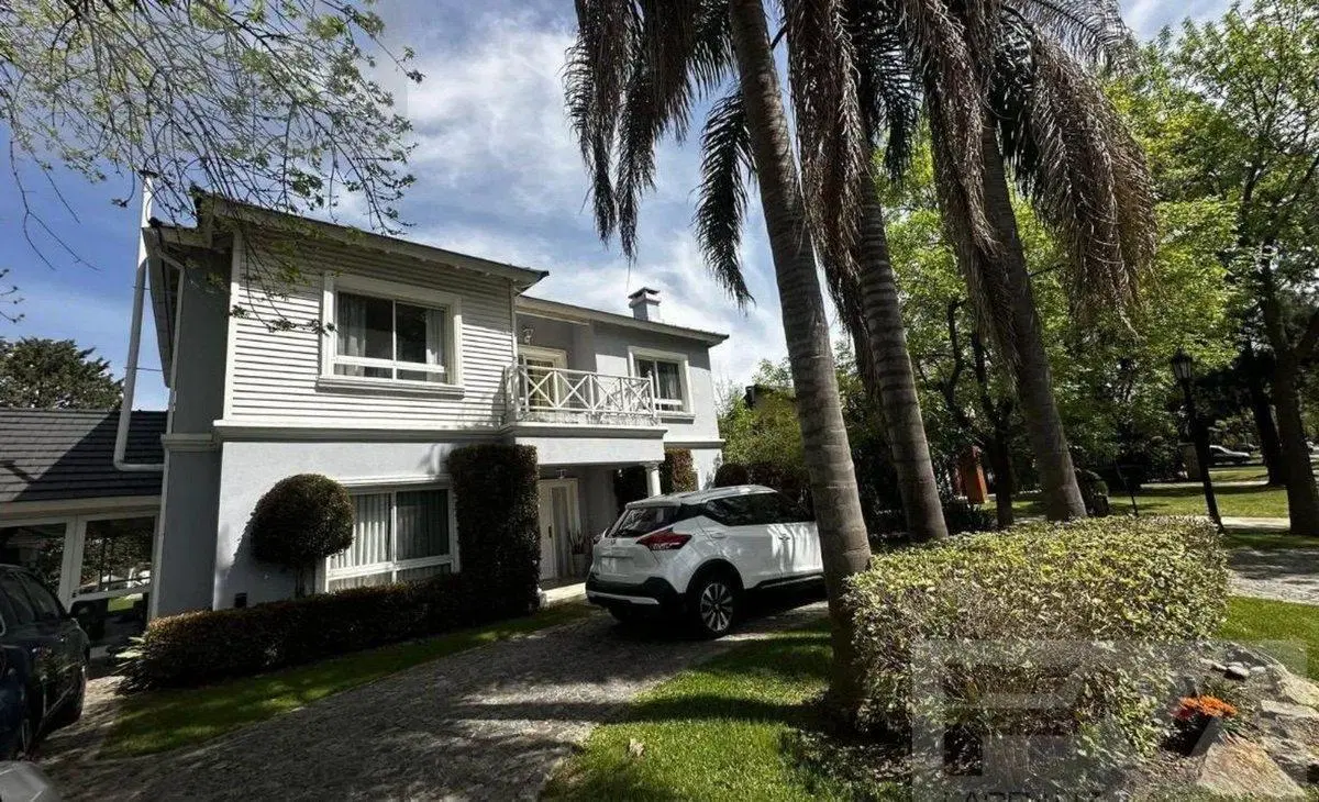 VENTA CASA  6 AMBIENTES COUNTRY CAMPOS DE ALVAREZ 3