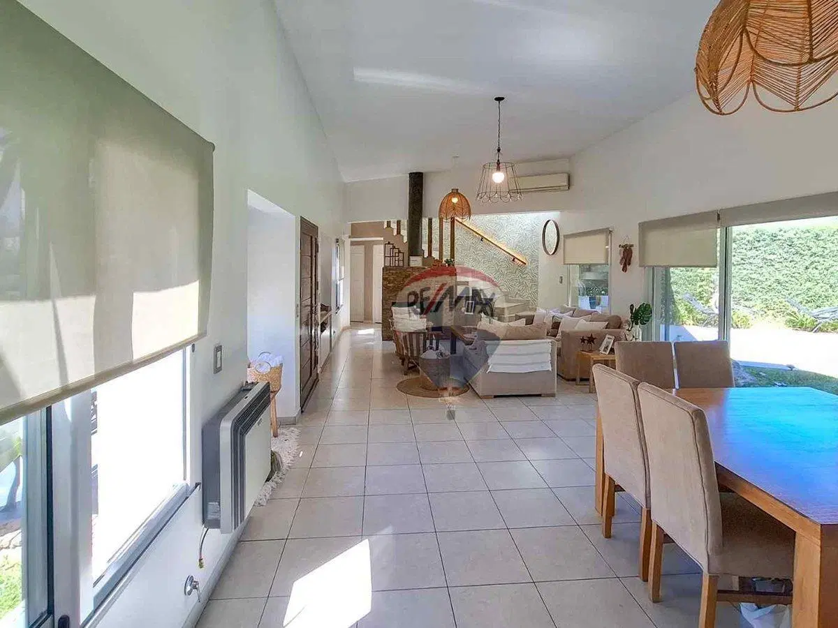VENTA CASA 4 AMBIENTES BARRIO HARAS MARIA VICTORIA 5