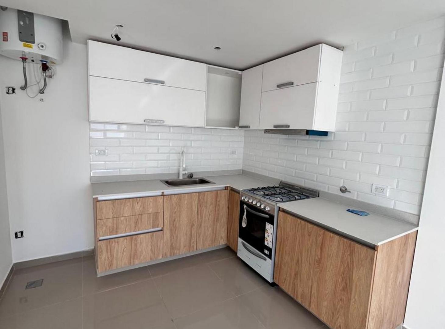 VENTA DEPARTAMENTO 3 AMBIENTES RAMOS con COCHERA