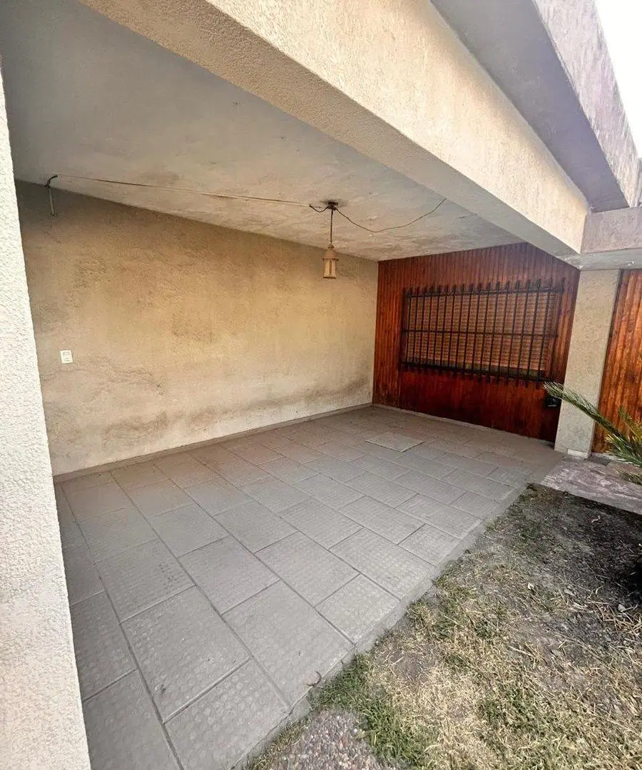 VENTA CASA 3 ambientes VILLA LUZURIAGA 2