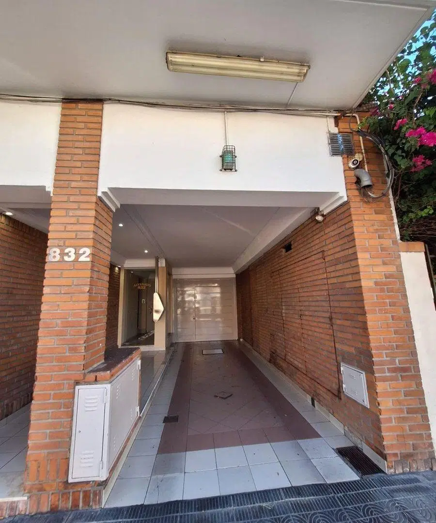 VENTA COCHERA DESCUBIERTA RAMOS MEJIA 2