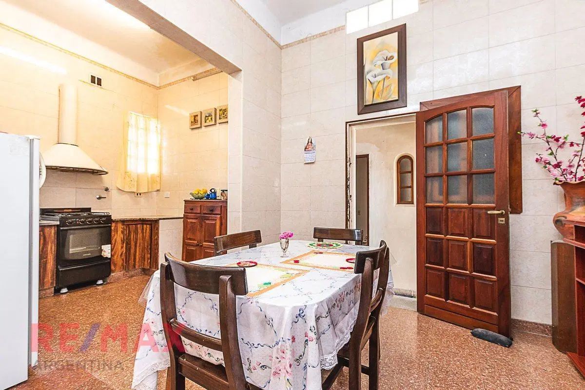 VENTA CASA HAEDO 5