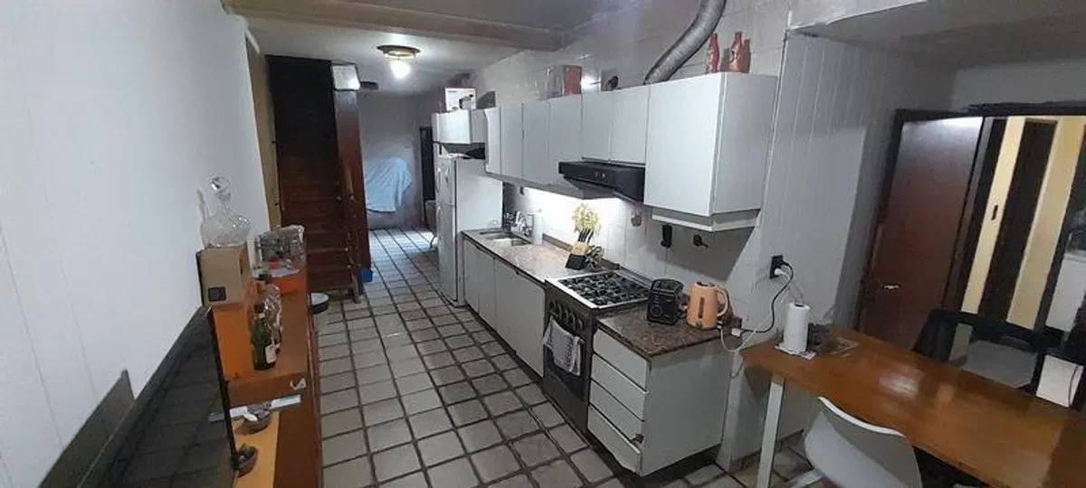 VENTA CASA 8 AMBIENTES EN LOMAS DEL MIRADOR 3
