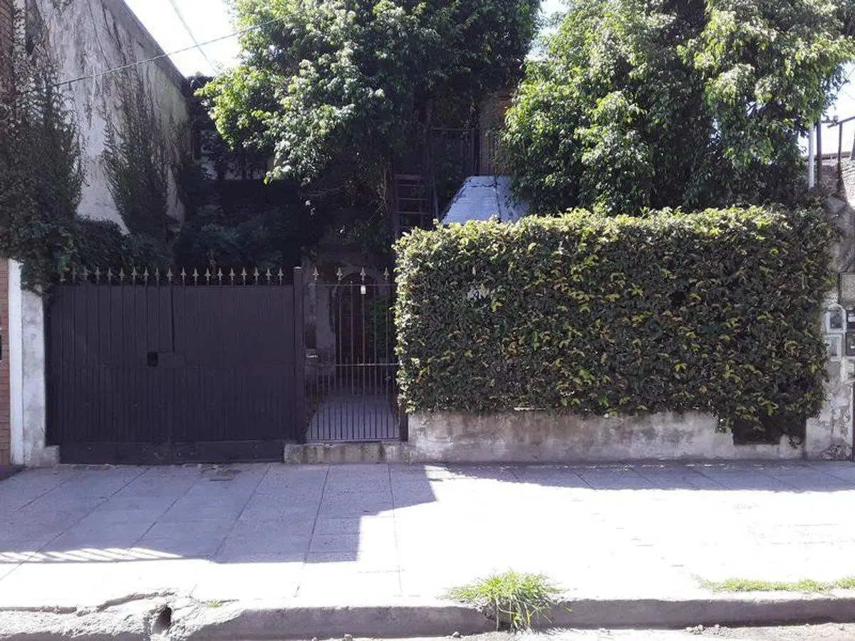 VENTA CASA 8 AMBIENTES EN LOMAS DEL MIRADOR 2